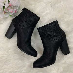 Apt. 9 Cut Out Block Heel Ankle Boots Black